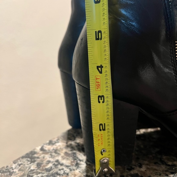 Aldo Black Ankle Booties with Block Heel and Side Zipper - Picture 9 of 10